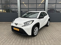 Toyota Aygo X - 1.0 VVT-i MT 72pk Play