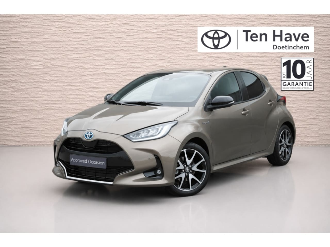 Toyota Yaris - 1.5 Hybrid Executive Automaat | JBL Premium audio met 8 speakers - AutoWereld.nl
