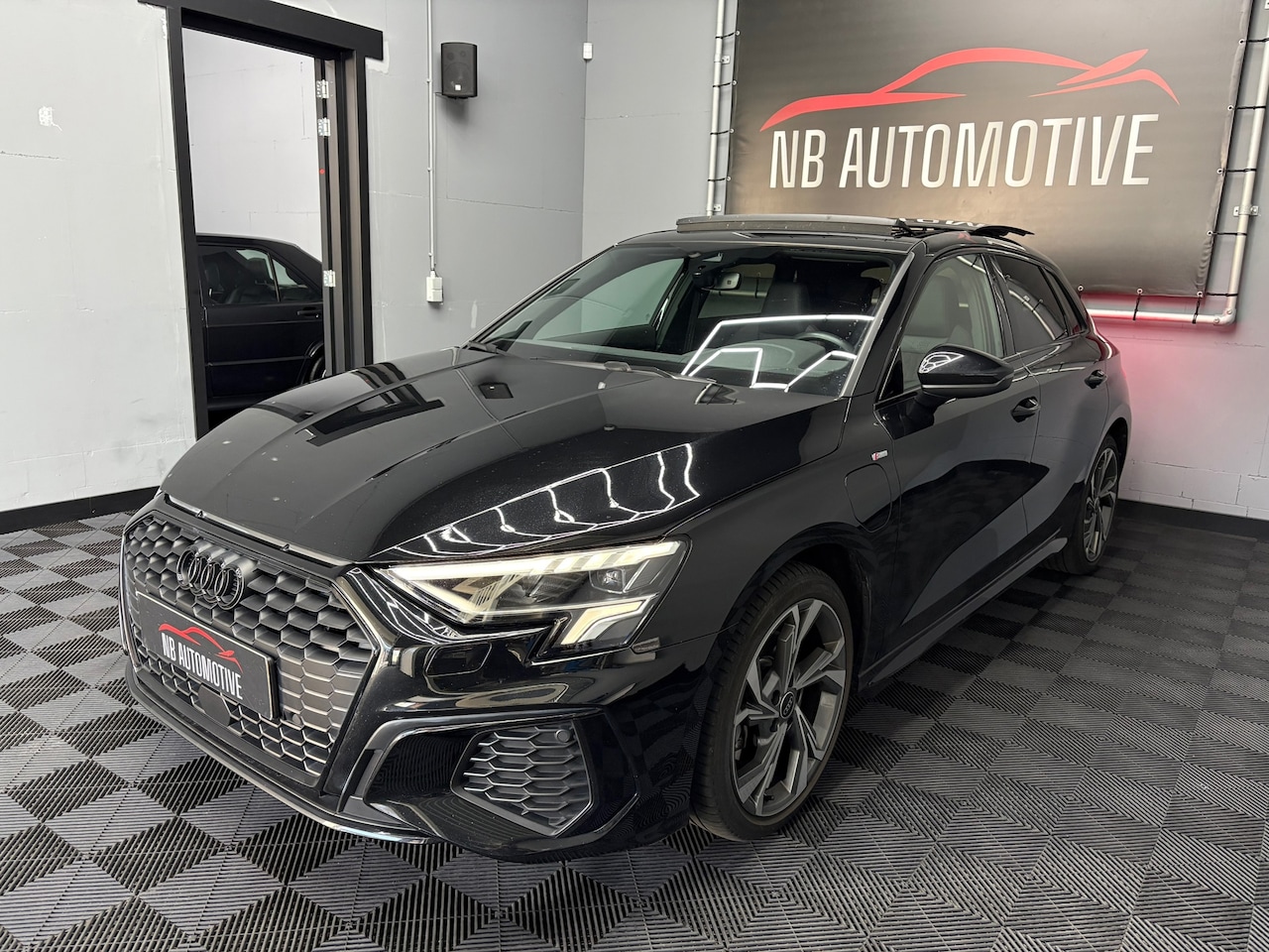 Audi A3 Sportback - 45 TFSI e S edition Competition 45 TFSI e S edition Competition - AutoWereld.nl