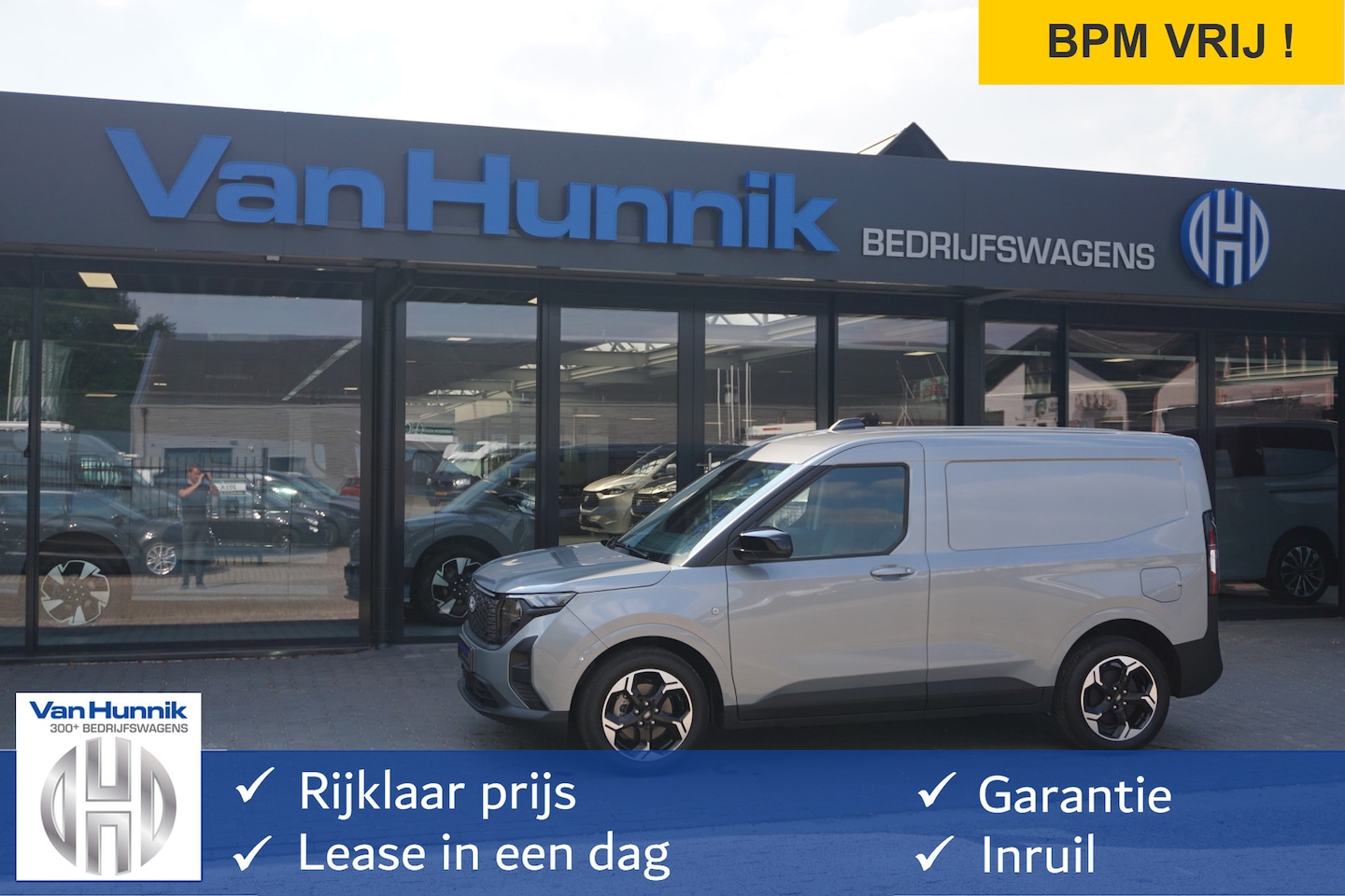 Ford Transit Courier - Limited Elektrisch 46 kWh 136PK Apple CP/Android A, Cam, Stoel/Stuur verw. Trekhaak, LM Ve - AutoWereld.nl