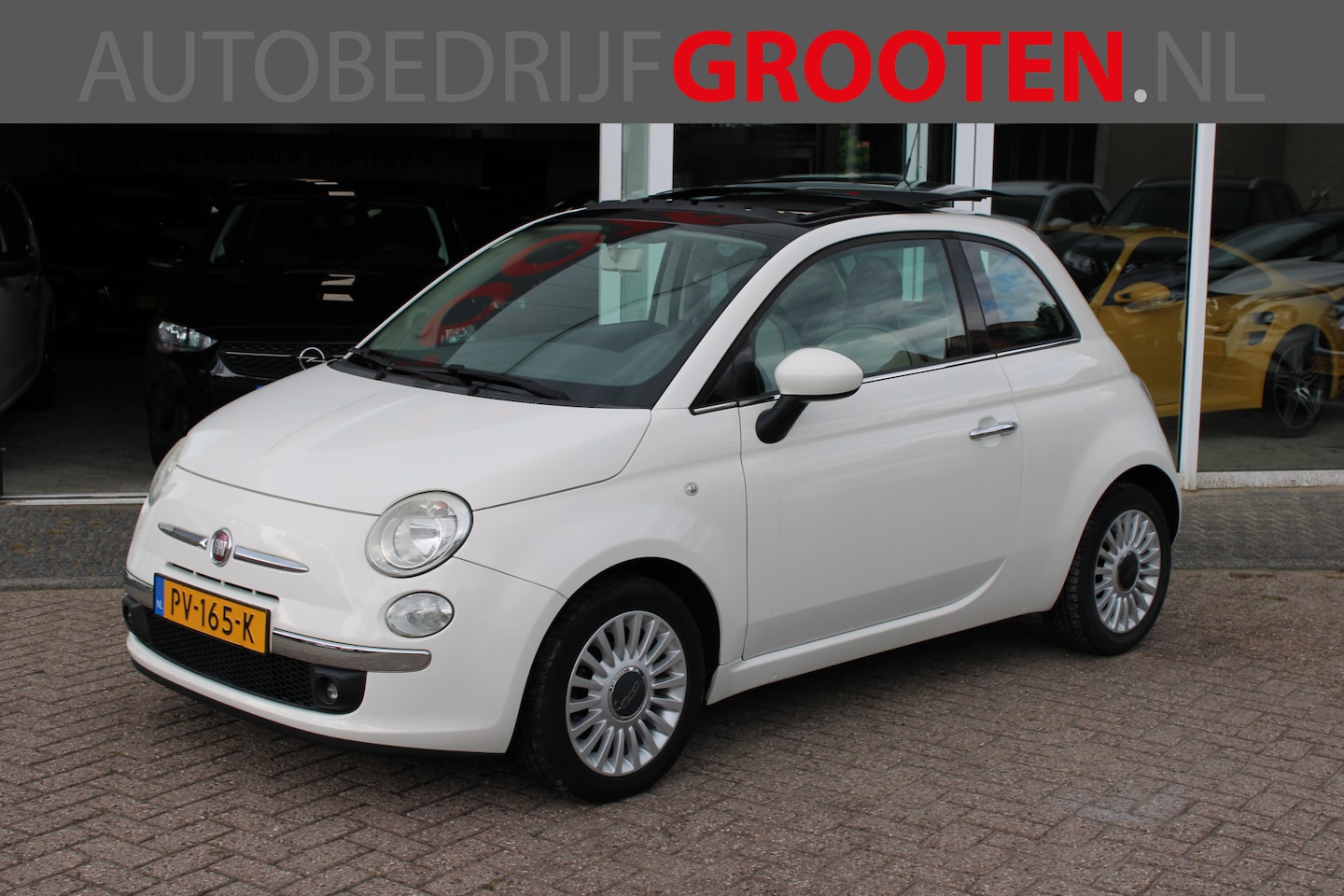 Fiat 500 - 1.2 Lounge//Schuifdak//Airco!! - AutoWereld.nl