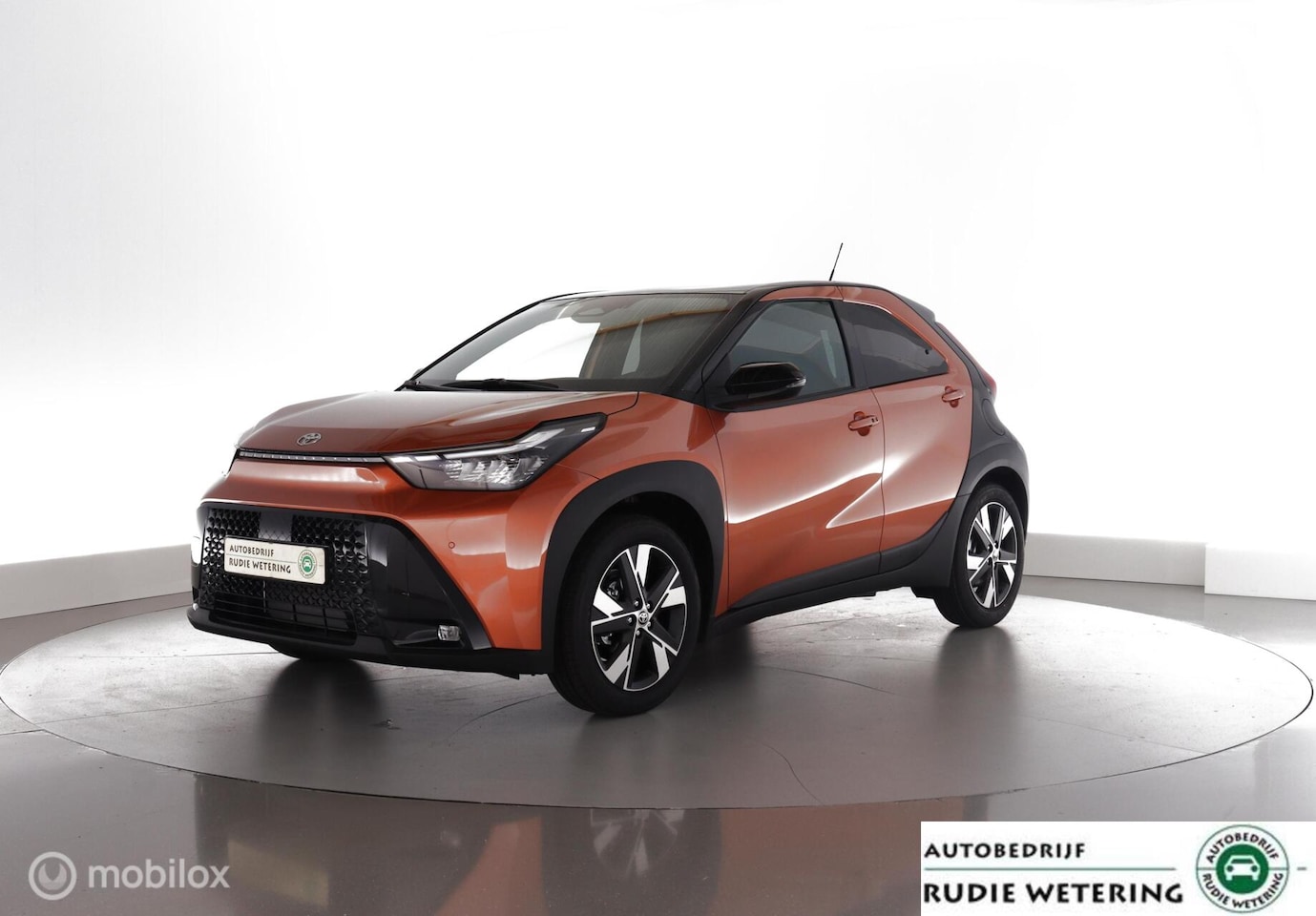 Toyota Aygo X - Hybrid 115 pulse Easy Pack|carplay|dab|cam|lmv17 - AutoWereld.nl