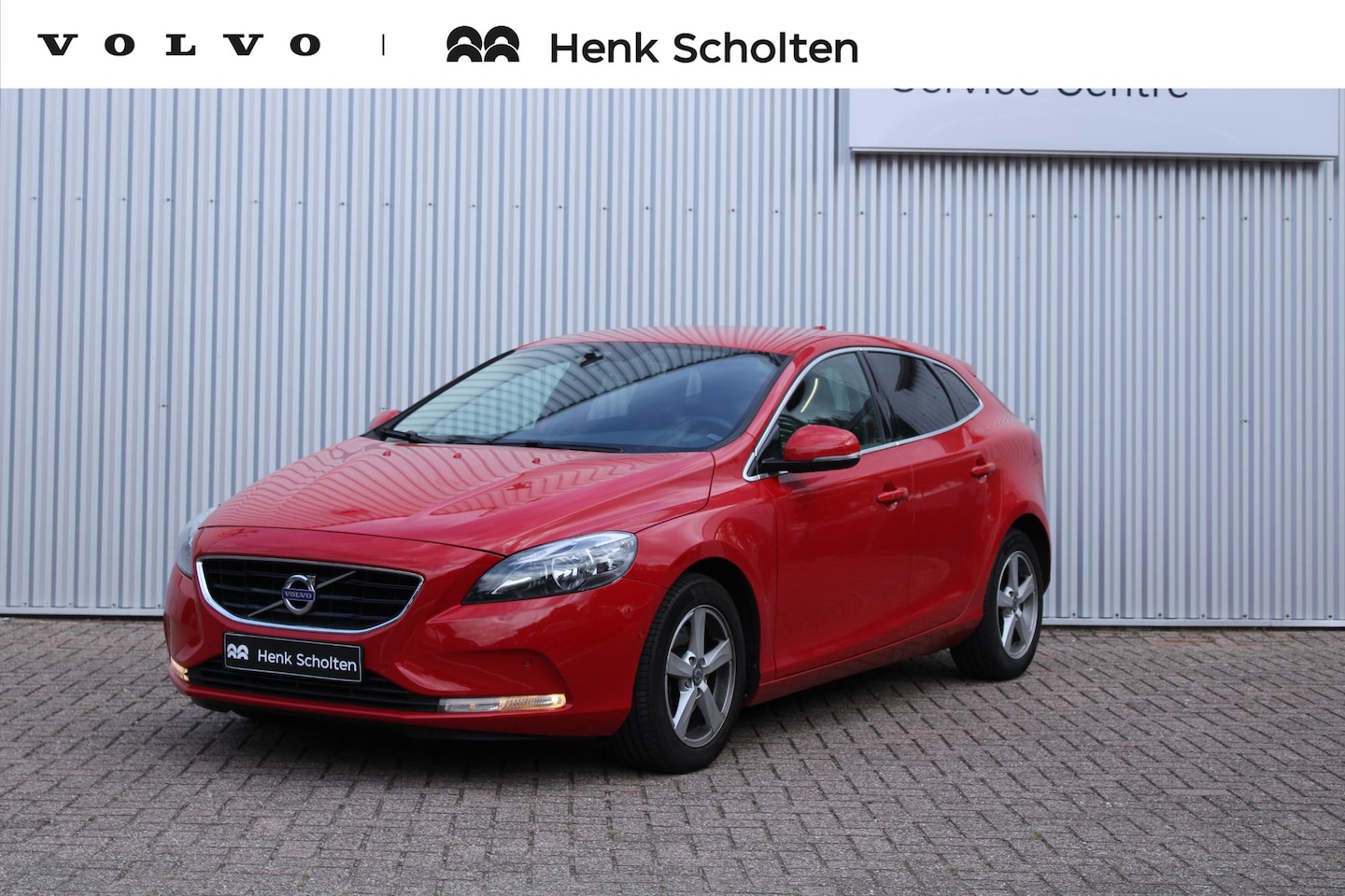 Volvo V40 - T3 Momentum Achteruitrijcamera | Cruise control | Regensensor | Bluetooth telefoonverbindi - AutoWereld.nl