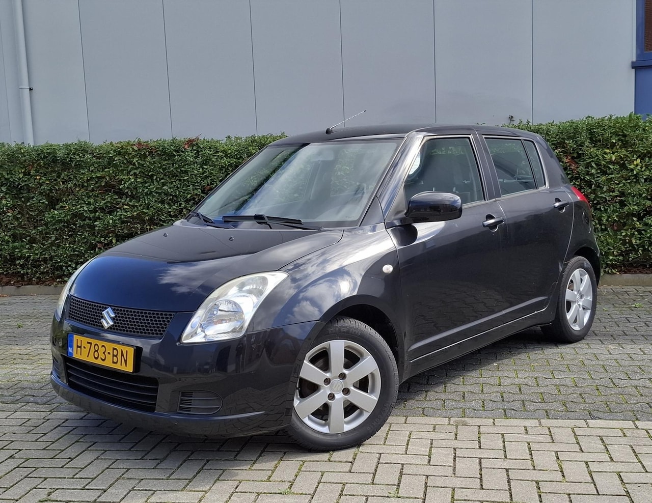 Suzuki Swift - 1.3 5D - AutoWereld.nl