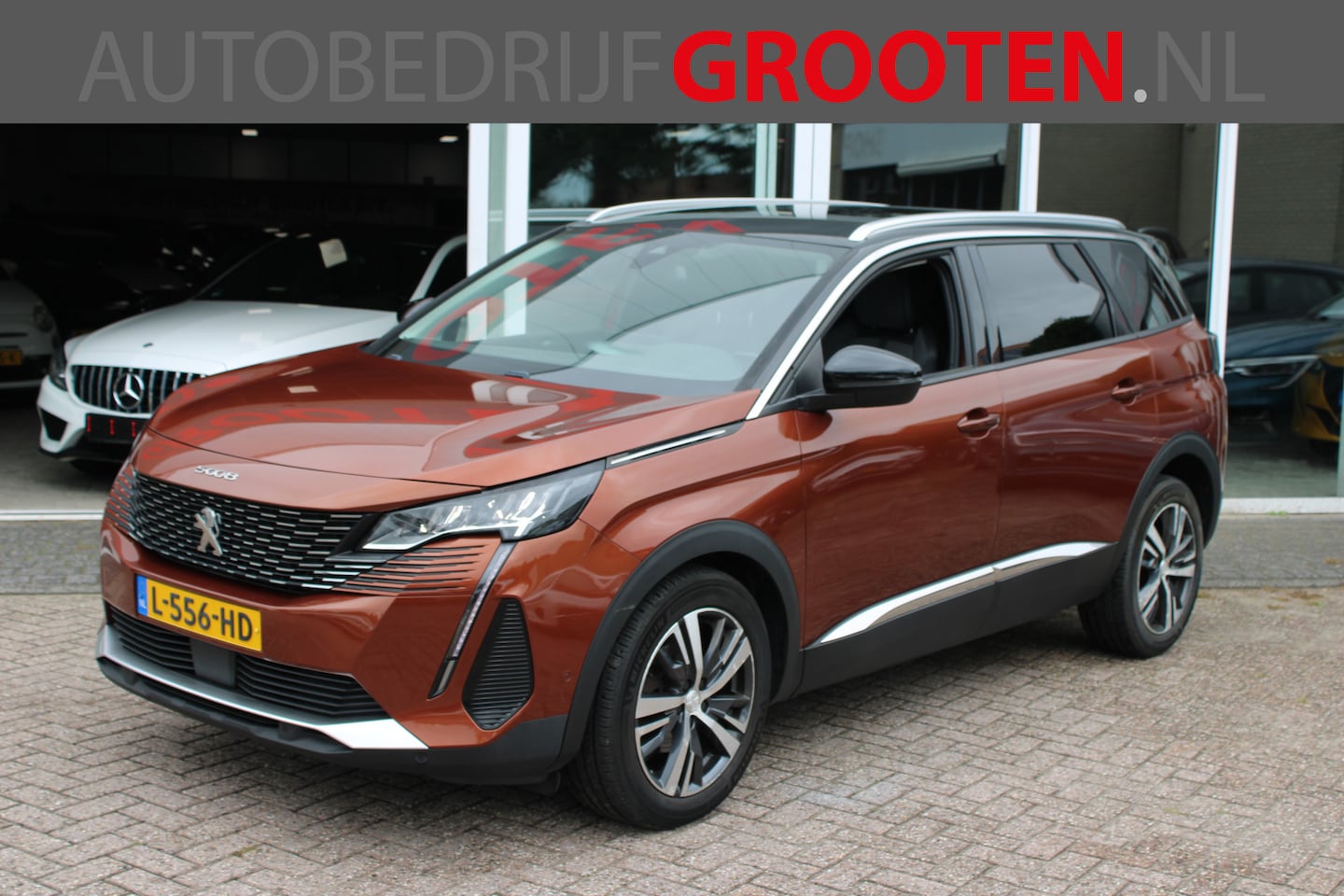 Peugeot 5008 - 1.2 PureTech Blue Lease Allure 1.2 PureTech Blue Lease Allure - AutoWereld.nl