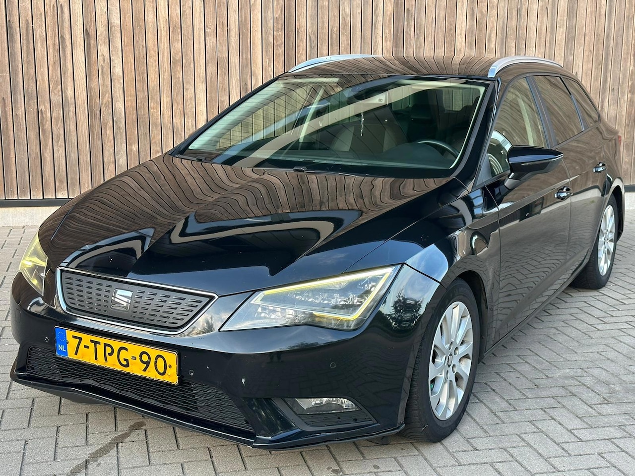 SEAT Leon ST - 1.6 TDI | NAVI | CLIMA | LED | - AutoWereld.nl