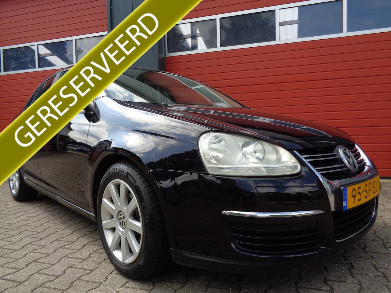 Volkswagen Jetta - 1.6 Trendline 102PK Airco Cruise LMV Trekhaak NL-Auto - AutoWereld.nl