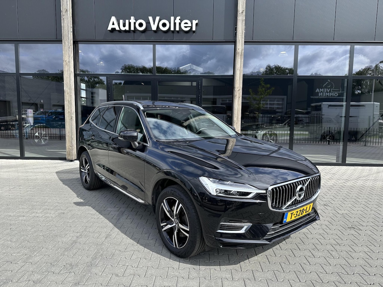 Volvo XC60 - 2.0 T8 Twin Engine AWD Inscription HUD|360|ACC|trekhaak - AutoWereld.nl