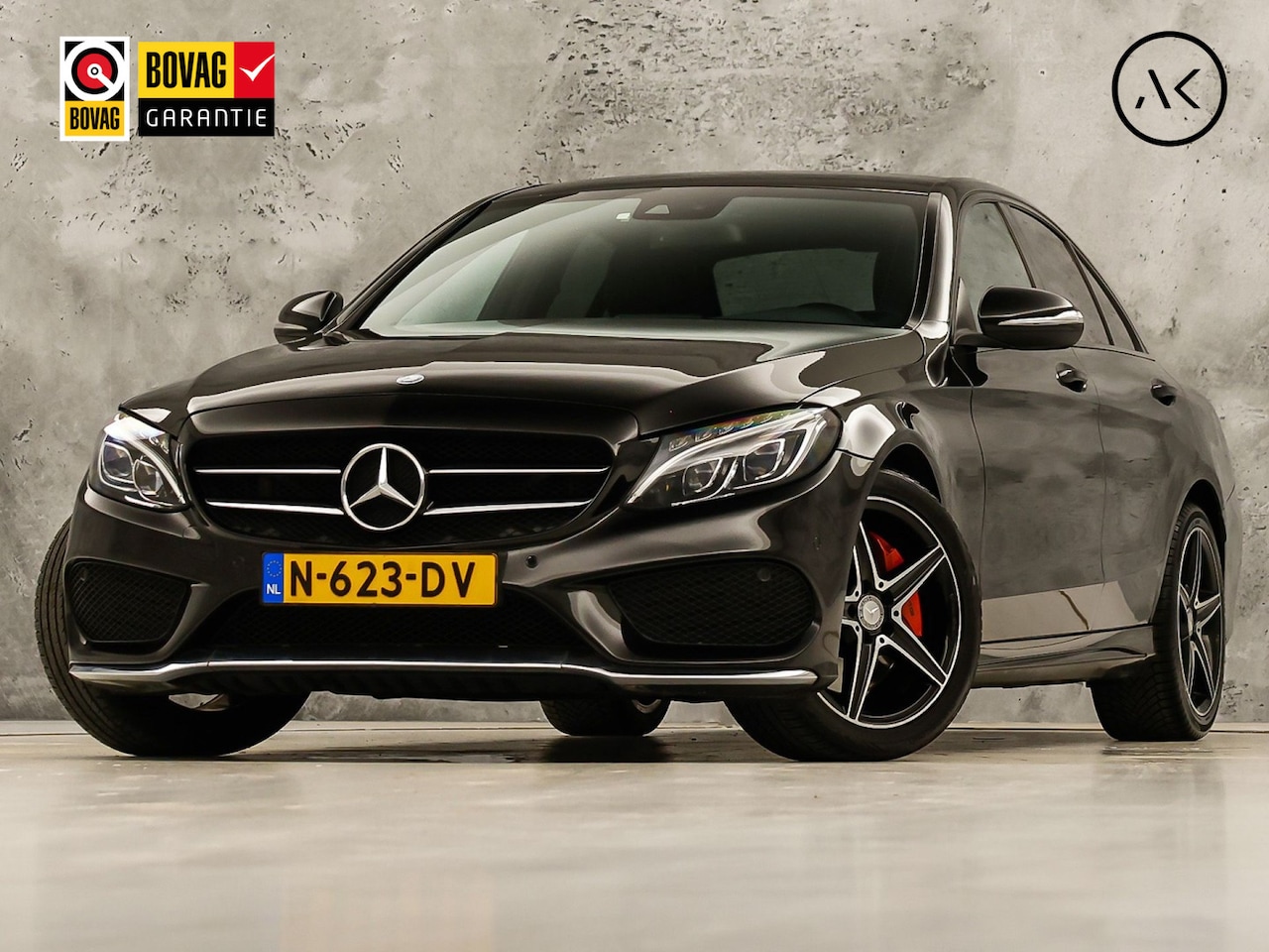 Mercedes-Benz C-klasse - 250 AMG Sport 211Pk Automaat (NAVIGATIE, RODE REMKLAUWEN, LEDER, STOELVERWARMING, ELEK SPO - AutoWereld.nl
