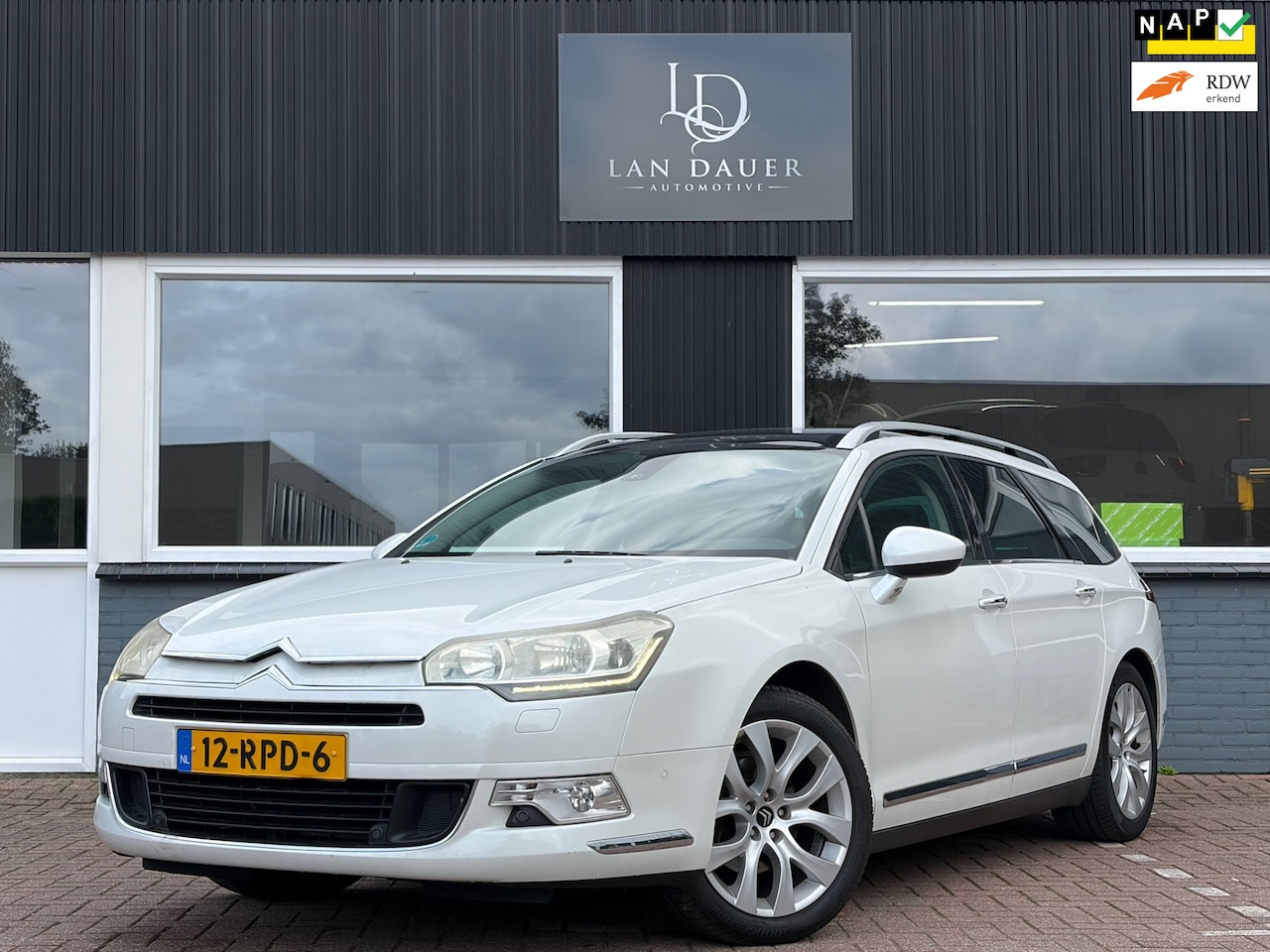 Citroën C5 Tourer - 1.6 THP Exclusive / Automaat / Pano - AutoWereld.nl