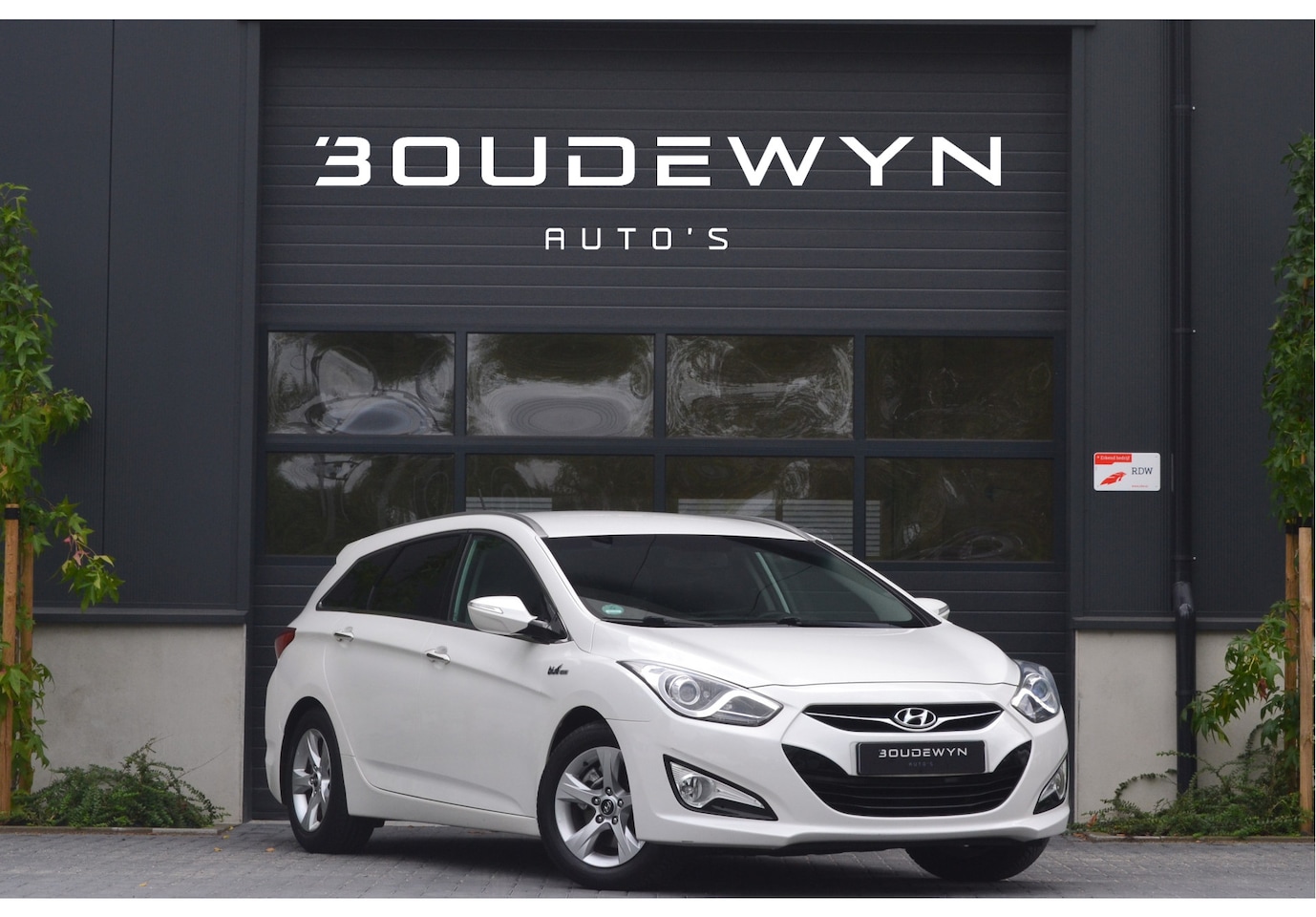 Hyundai i40 Wagon - 1.6 GDI Blue Business Edition NAP | Camera | Cruise Control | Trekhaak - AutoWereld.nl