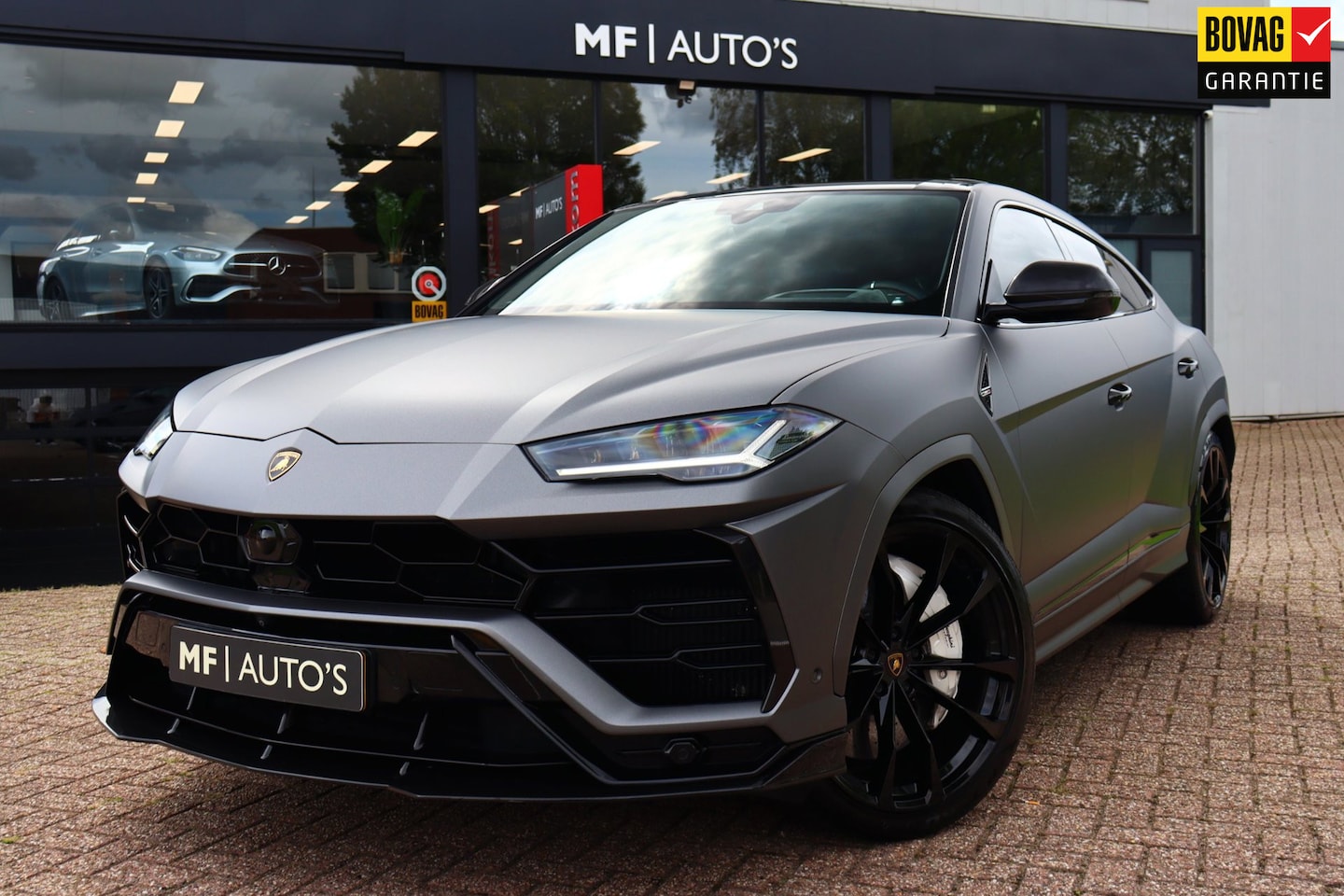 Lamborghini Urus - 4.0 V8 1016 industries|Pano|Keramisch|B&O|HUD|Massage|23" - AutoWereld.nl