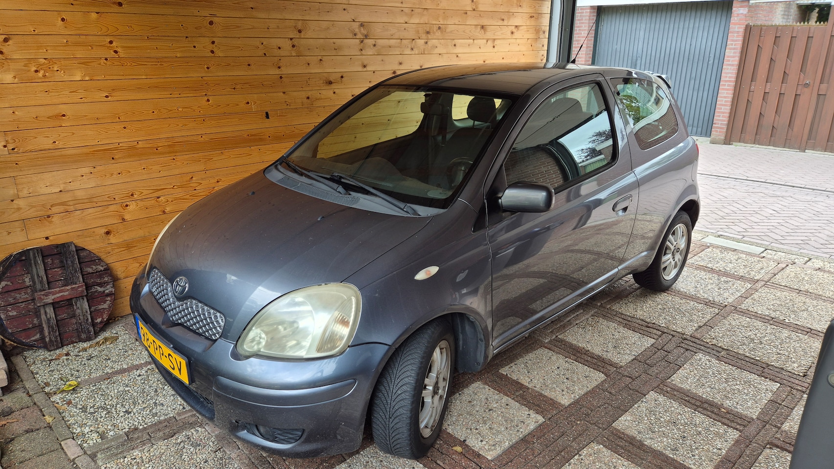 Toyota Yaris - 1.3 VVT-i Luna - AutoWereld.nl