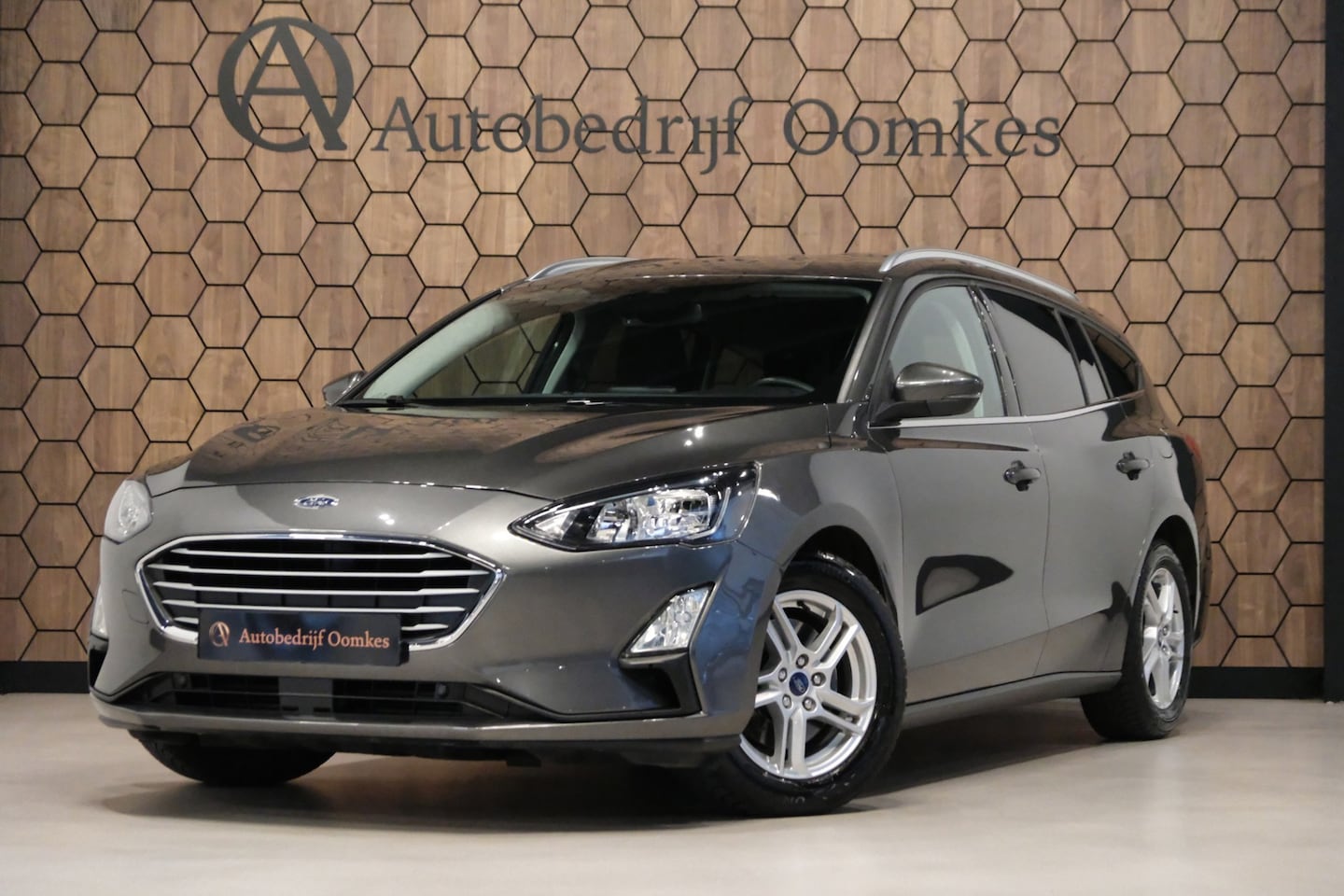 Ford Focus Wagon - 1.0 EcoBoost Hybrid Titanium *84dkm* Trekhaak/Camera/Navigatie |STOEL+STUURVERWARMING| - AutoWereld.nl