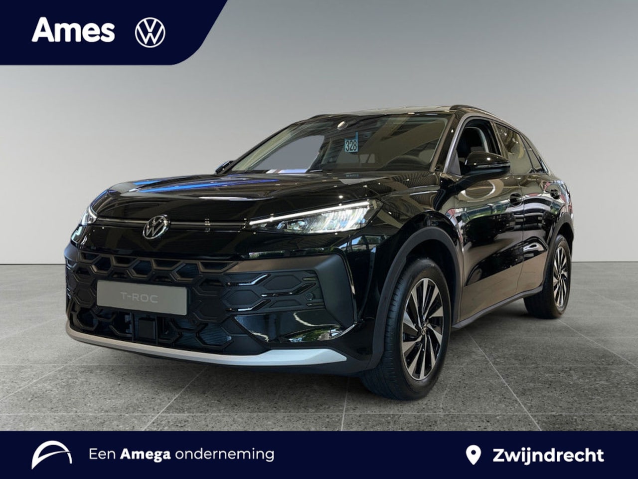 Volkswagen T-Roc - 1.5 eTsi Life First Edition 116PK | Trekhaak | Side assist | Stuurverwarming - AutoWereld.nl