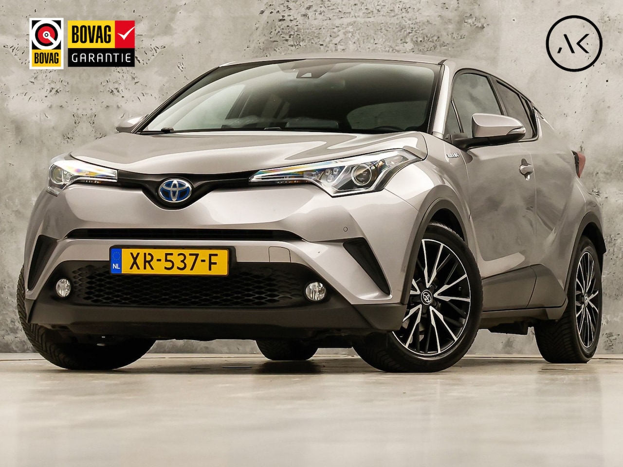 Toyota C-HR - 1.8 Hybrid Sport Automaat (NAVIGATIE, CAMERA, STUUR/STOELVERWARMING, GETINT GLAS, SPORTSTO - AutoWereld.nl