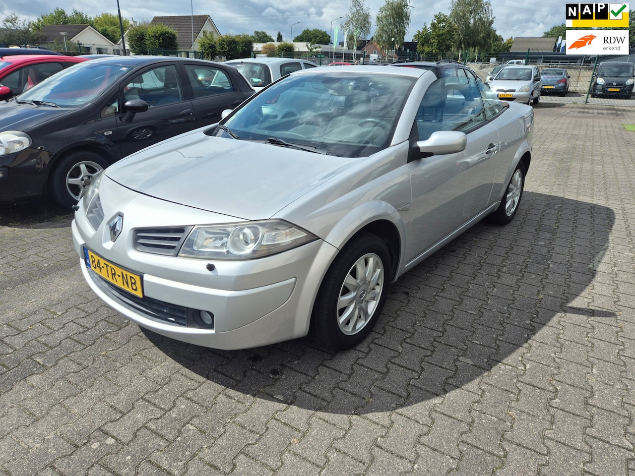 Renault Mégane coupé cabriolet - Renault Mégane Coupé-Cabriolet 1.6-16V Tech Line - AutoWereld.nl