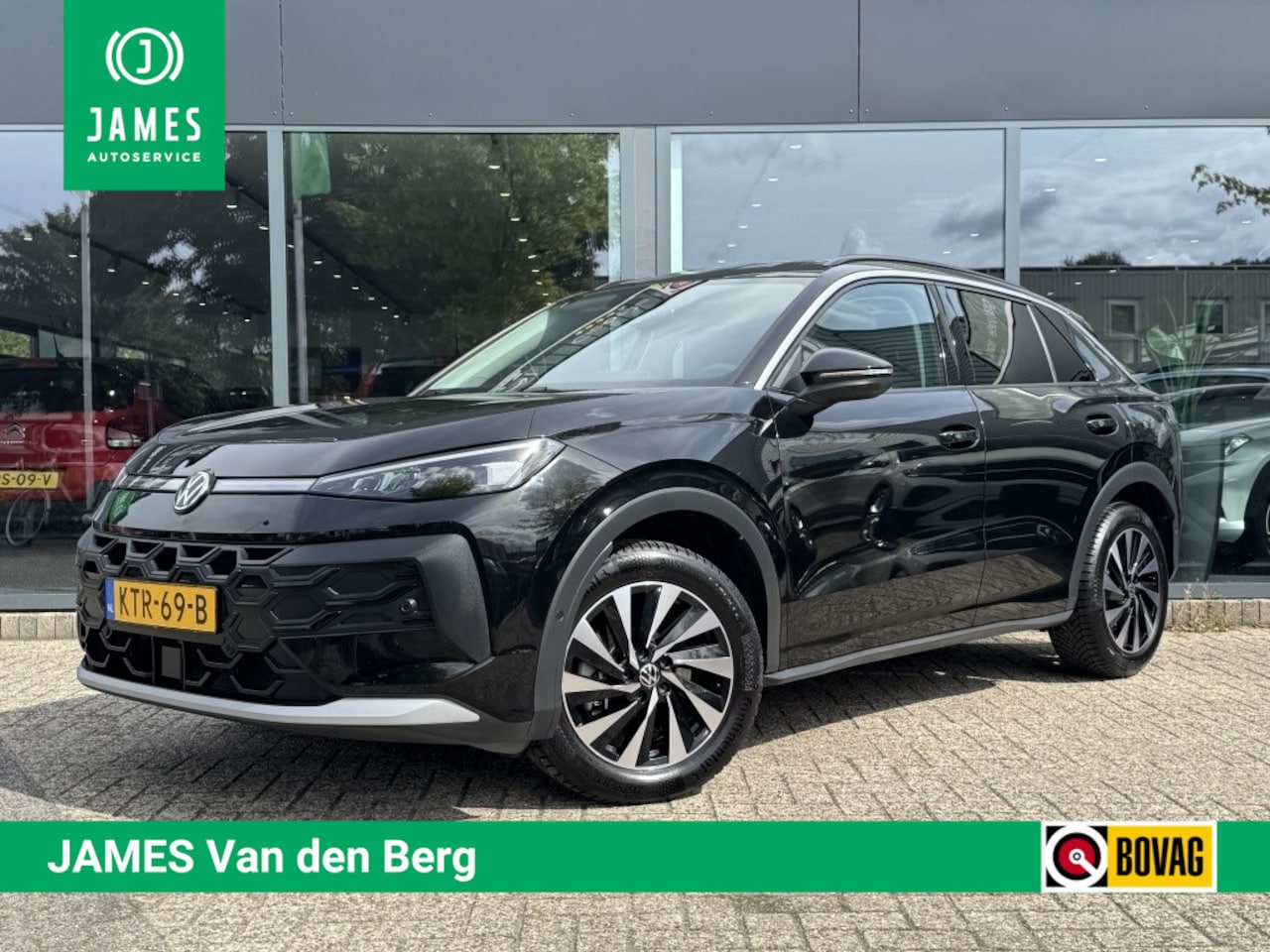 Volkswagen T-Roc - 1.5 eTsi Life First | FACELIFT | STOELVERWARMING | - AutoWereld.nl