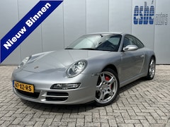 Porsche 911 - 3.8 Carrera S Coupé Tiptronic Xenon Sportstoelen Pasm PCM Classic Apple Carplay + Android