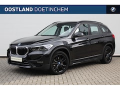BMW X1 - xDrive25e Sport Line Automaat / Trekhaak / Achteruitrijcamera / Sportstoelen / LED / Stoel