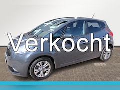 Kia Venga - 1.6 CVVT ExecutiveLine Automaat. Trekhaak, navigatie