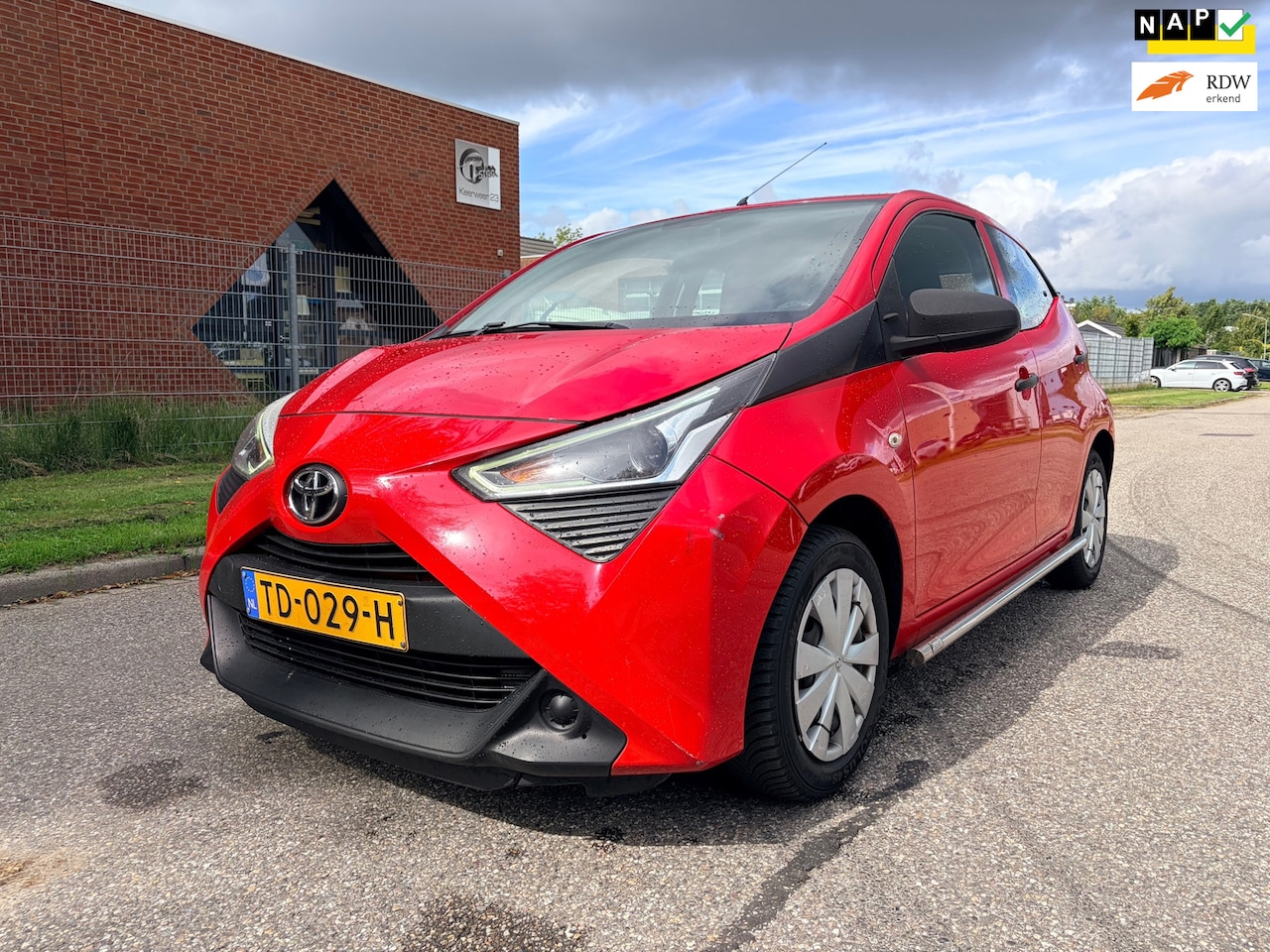 Toyota Aygo - 1.0 VVT-i x-fun 1.0 VVT-i x-fun - AutoWereld.nl