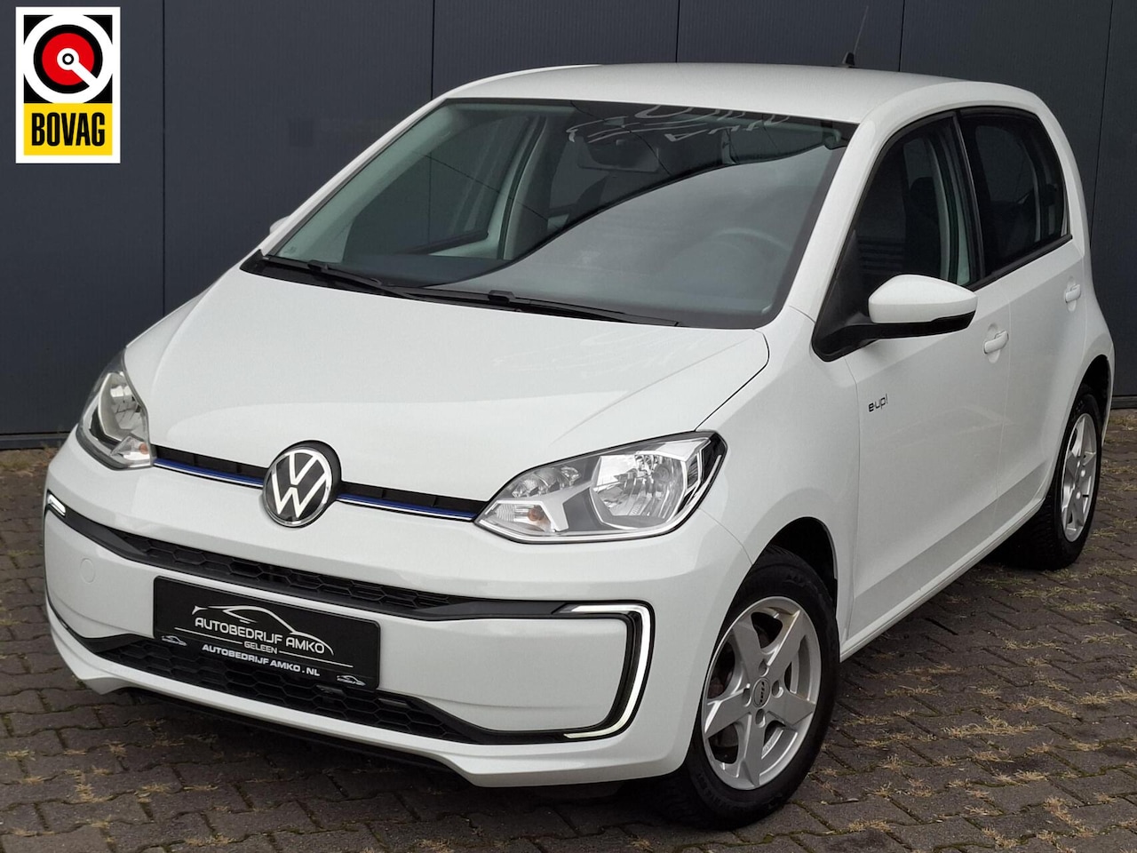 Volkswagen e-Up! - e-up! Style / AUTOMAAT / DAB+ / GARANTIE! - AutoWereld.nl