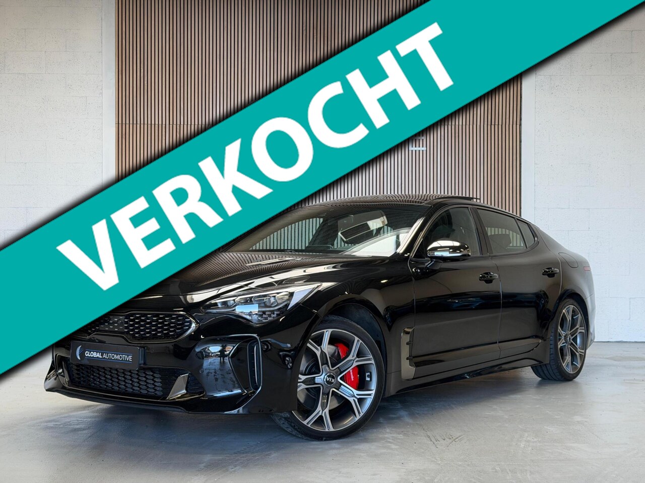 Kia Stinger - 3.3 V6 T-GDI AWD GT - SCHUIFDAK - NL AUTO - STOELVENTILATIE - ALCANTARA DAKHEMEL - AutoWereld.nl