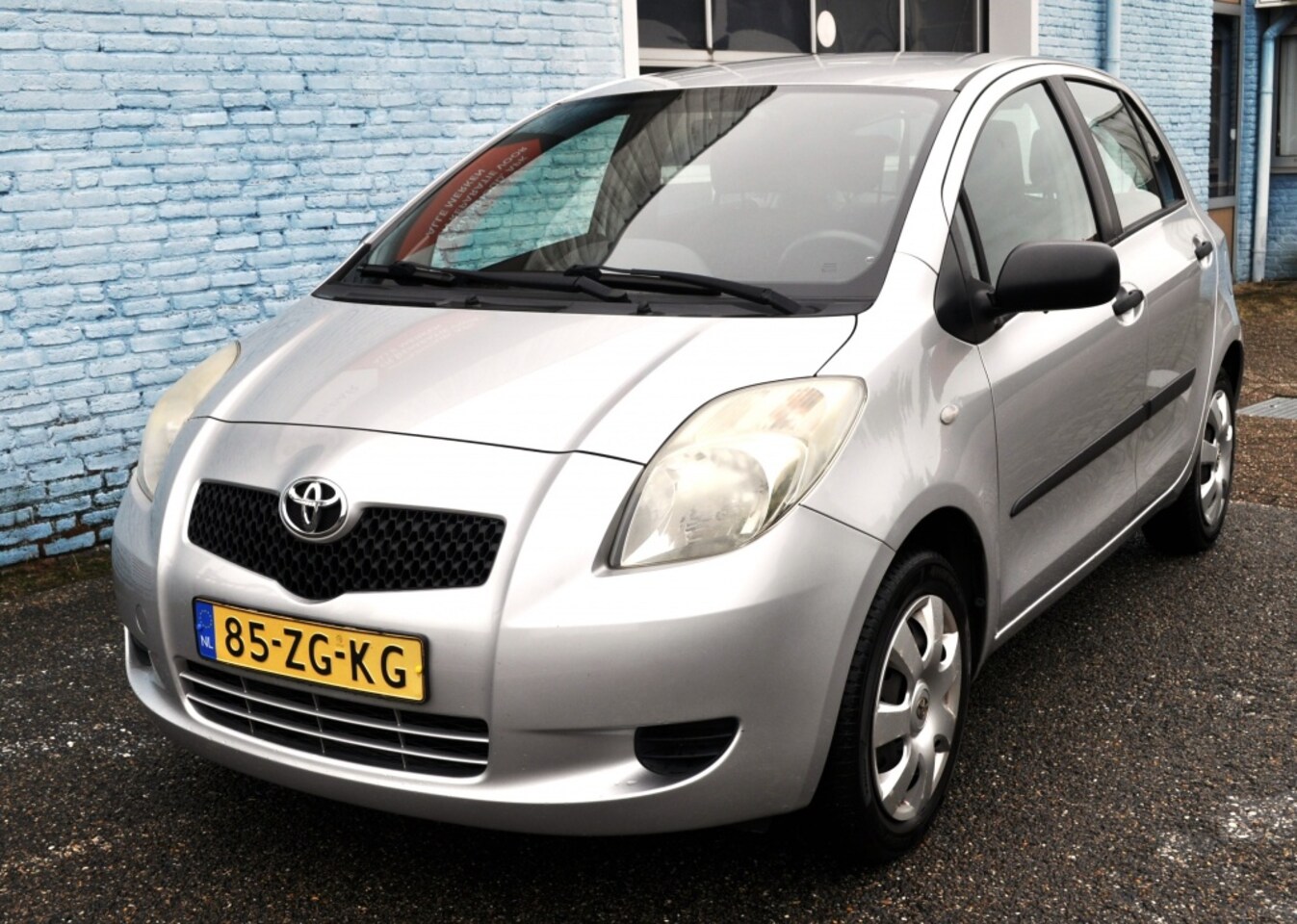 Toyota Yaris - 1.0 VVTi Spirit 5deurs - AutoWereld.nl