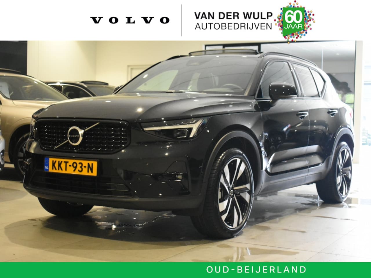 Volvo XC40 - B4 197pk Plus Dark | Lighting | Schuifdak | Trekhaak | 360 - AutoWereld.nl