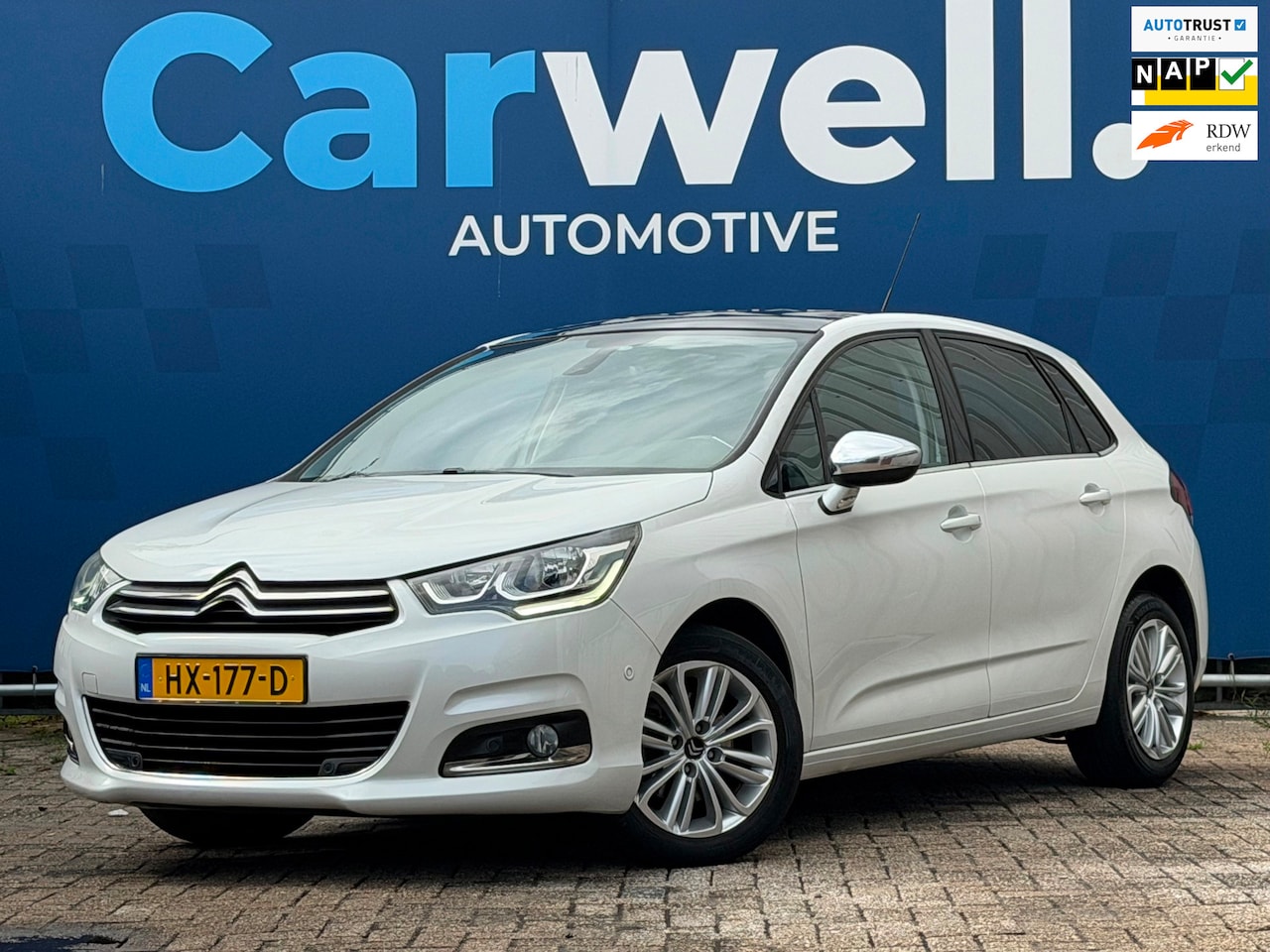 Citroën C4 - 1.2 PureTech Feel Collection|2e Eigenaar|Distributie vv in 2024|Trekhaak|Navi|Pano|Climate - AutoWereld.nl