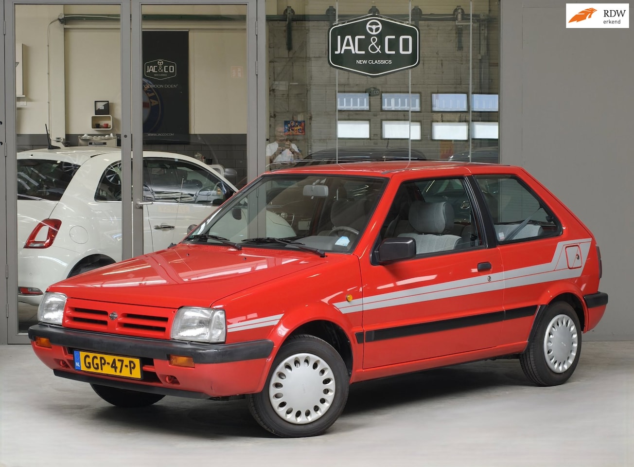 Nissan Micra - 1.2 L Automaat. Nieuwstaat incl. Folders/Documentatie - AutoWereld.nl