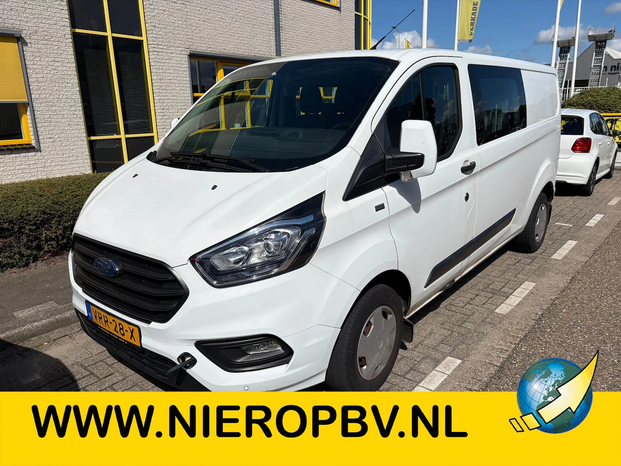 Ford Transit Custom - dubcab l2 airco let op distributie kapot dus op trailer - AutoWereld.nl