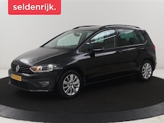 Volkswagen Golf Sportsvan - 1.2 TSI Highline | Adaptive cruise | Stoelverwarming | Climate control | Park assist | Nav