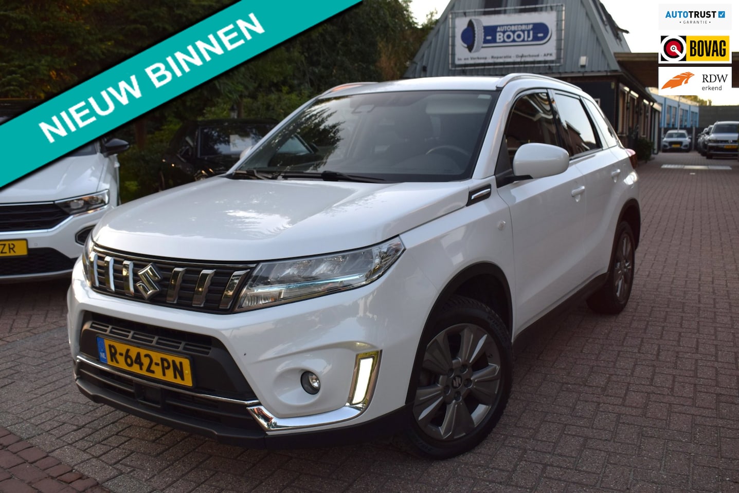 Suzuki Vitara - 1.4 Boosterjet Select Smart Hybrid ADAP CRUISE/NAVI/CARPLAY/AIRCO-ECC/XENON LED/BLUETOOTH/ - AutoWereld.nl