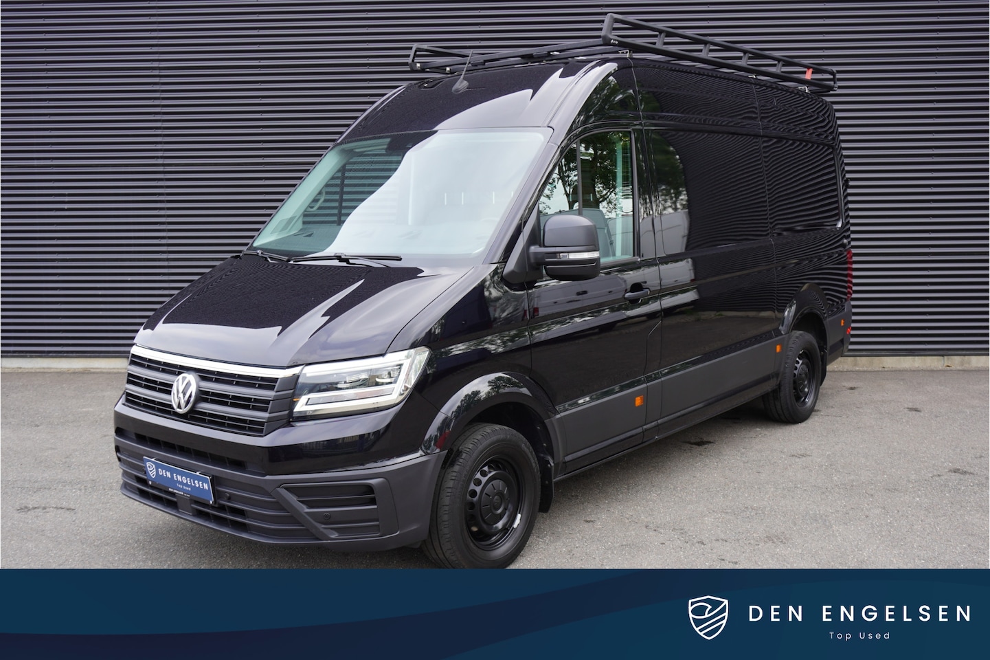 Volkswagen Crafter - 180pk Automaat L3H3/L2H2 LED Trekhaak ACC Cruise control Camera Kunst leder - AutoWereld.nl