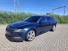 Skoda Superb Combi - 2.0 TDI Business Edition RHD