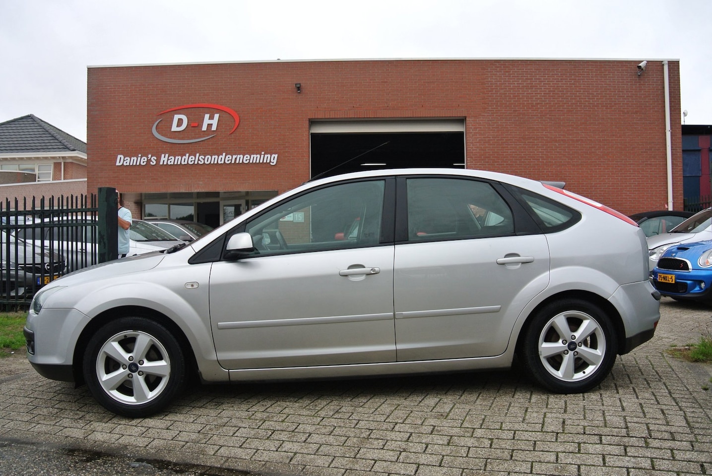 Ford Focus - 1.6-16V Futura airco inruil mogelijk - AutoWereld.nl