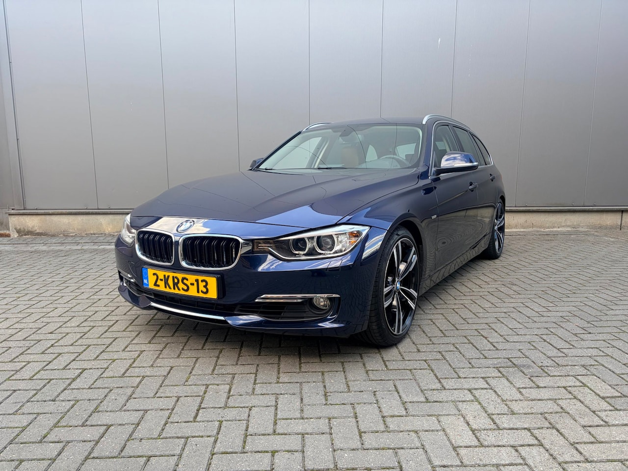 BMW 3-serie Touring - 320i High Executive Luxury Line - AutoWereld.nl