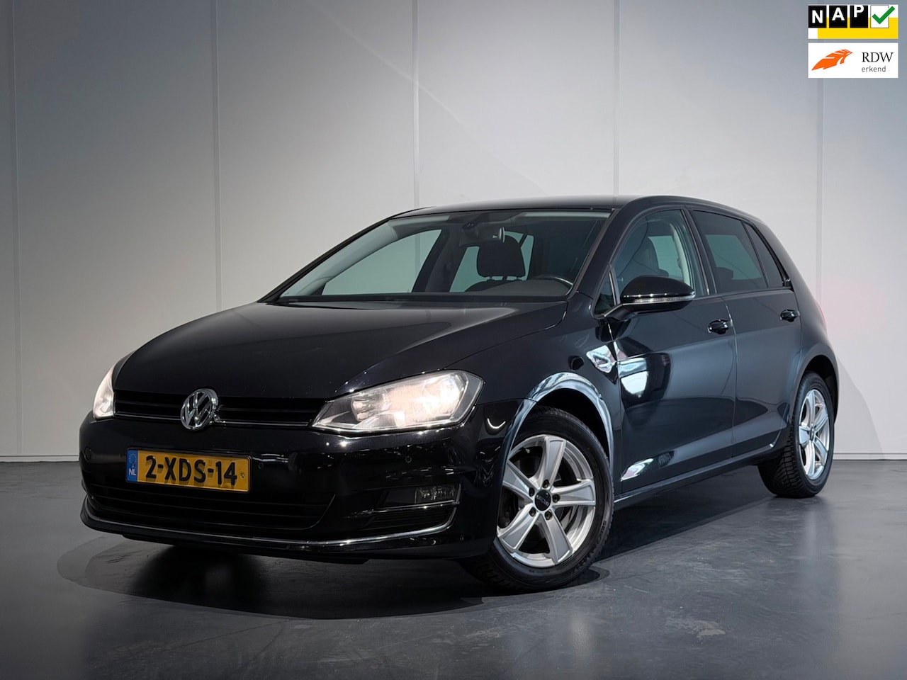 Volkswagen Golf - 1.2 TSI Highline /Clima/Cruise/PDC/NAVI/Massage/Leer/Trekhaak - AutoWereld.nl