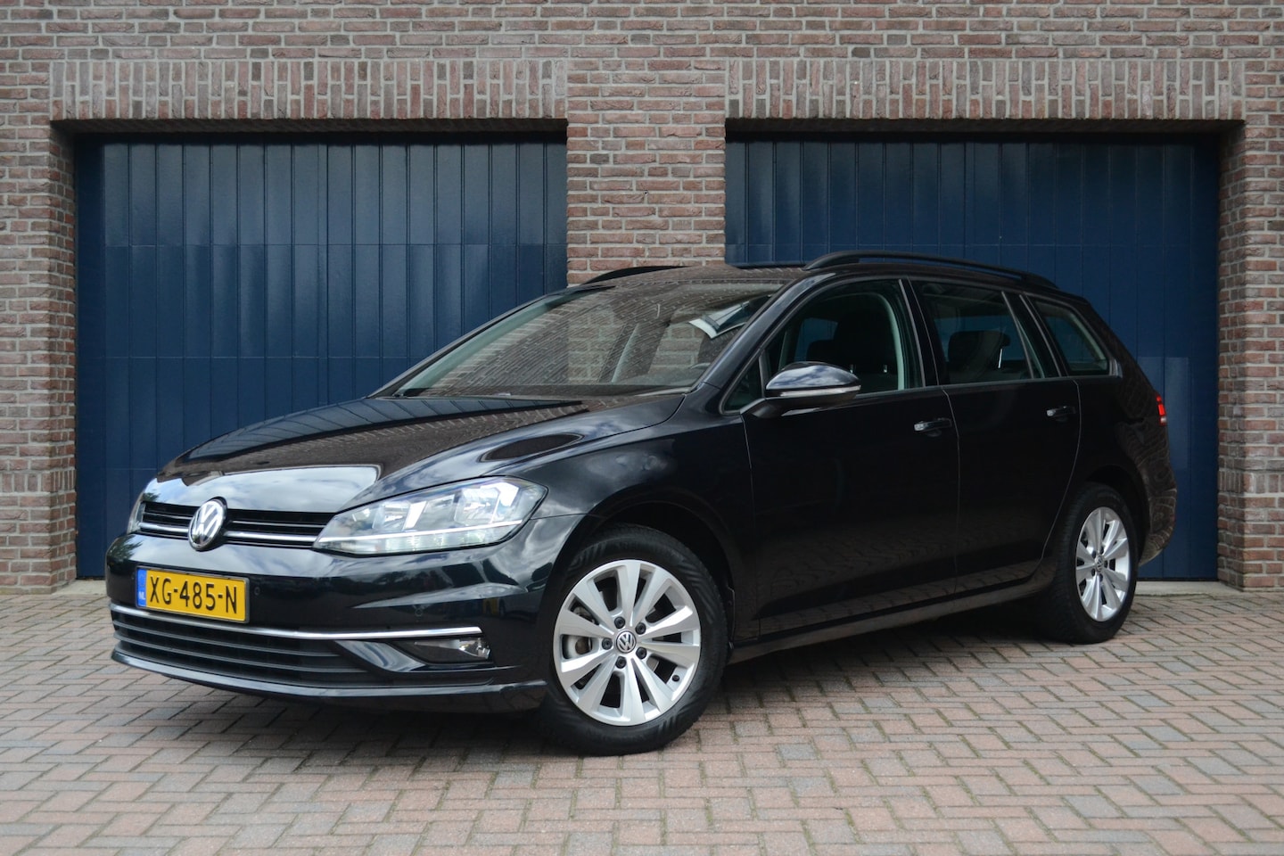 Volkswagen Golf Variant - 1.0 TSI Comfortline | Trekhaak | PDC | Adaptieve Cruise | Carplay/Android Auto | Navigatie - AutoWereld.nl