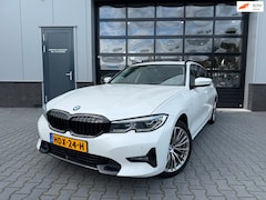 BMW 3-serie Touring - 330e xDrive High Executive LASER Panoramadak trekhaak