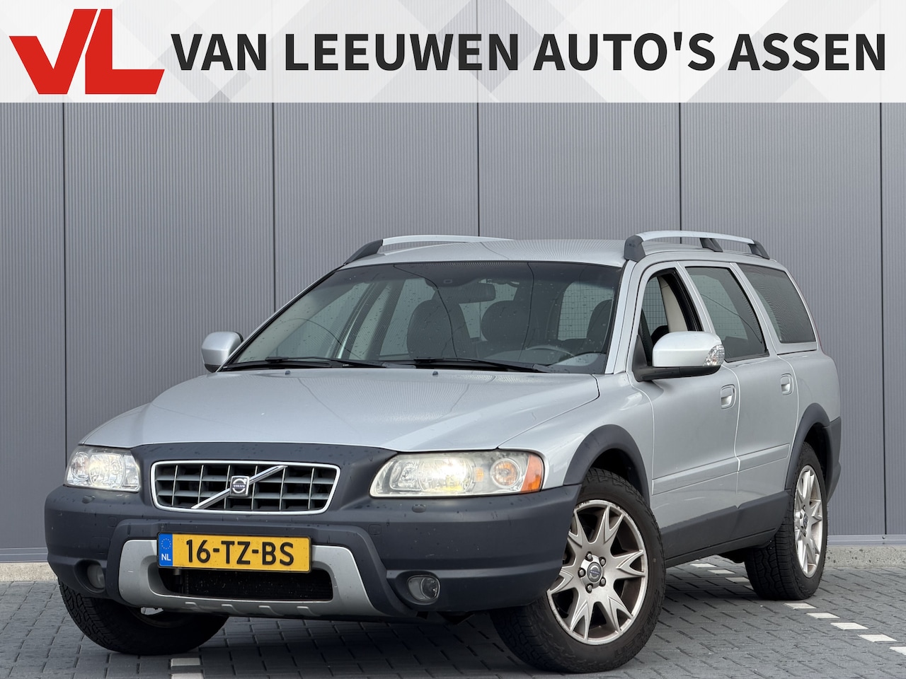 Volvo XC70 - 2.5 T Summum | Nieuw binnen | Memory | Trekhaak | Leder - AutoWereld.nl