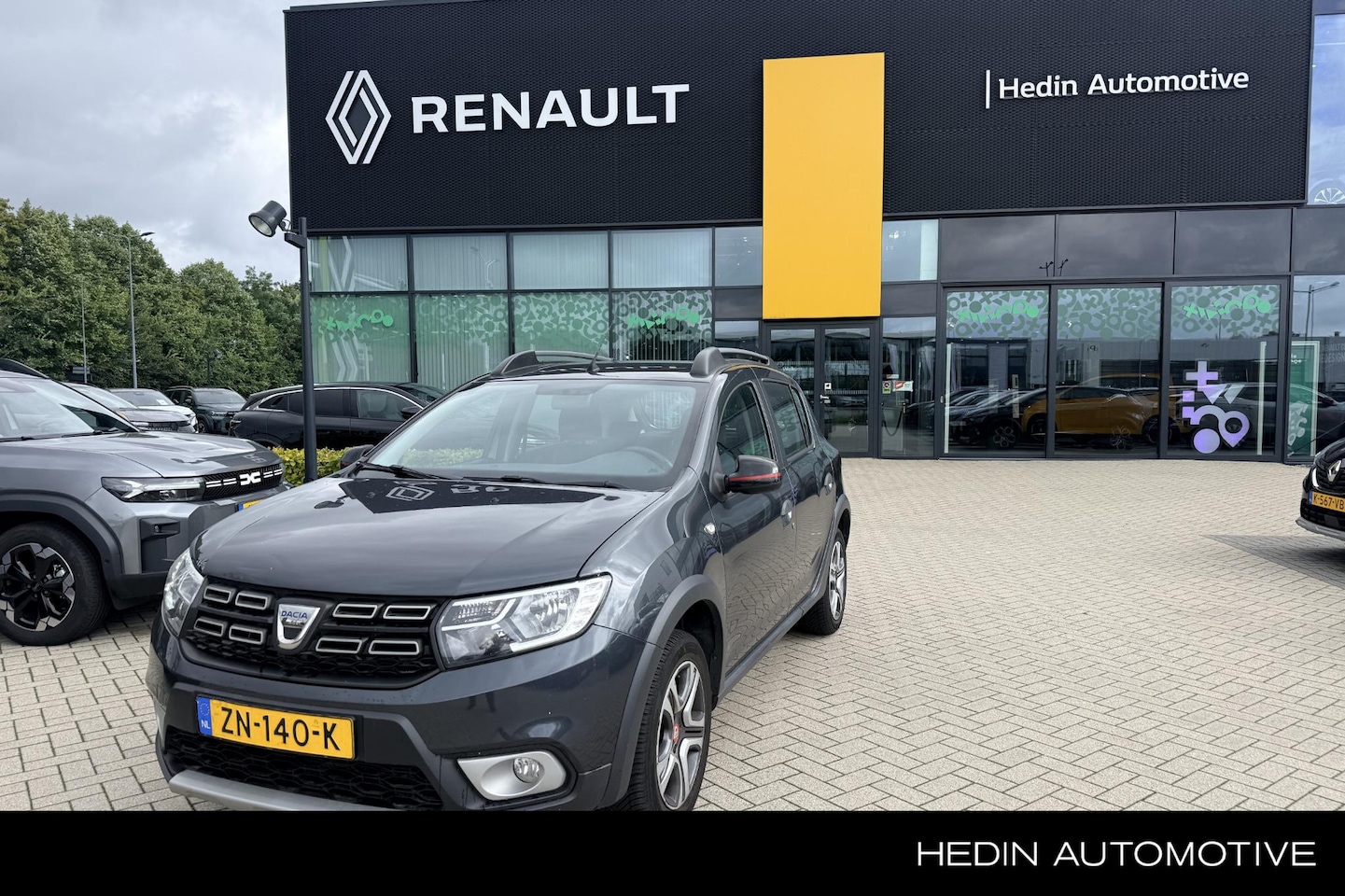 Dacia Sandero - TCe 90 Tech Road | Trekhaak - AutoWereld.nl