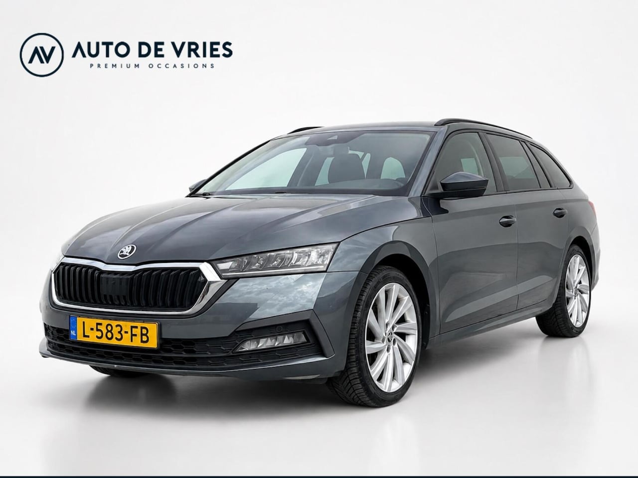 Skoda Octavia Combi - 1.0 e-TSI DSG 110pk Business Edition | Navigatie | Stoelverwarming | Trekhaak - AutoWereld.nl