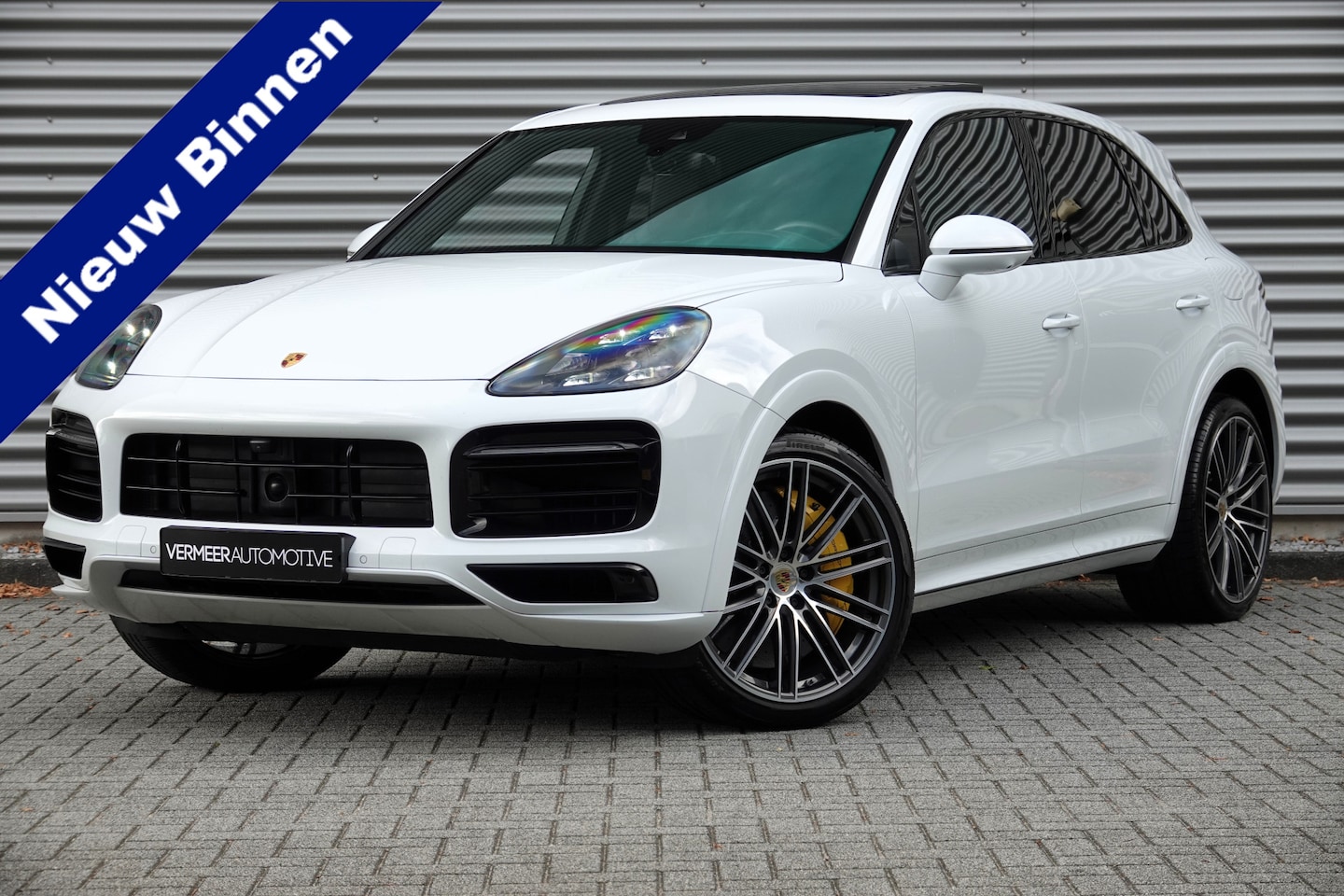 Porsche Cayenne - 3.0 E-Hybrid SportDesign | Keramisch | Burmester | Alcantara | Panodak | Trekhaak | Achter - AutoWereld.nl