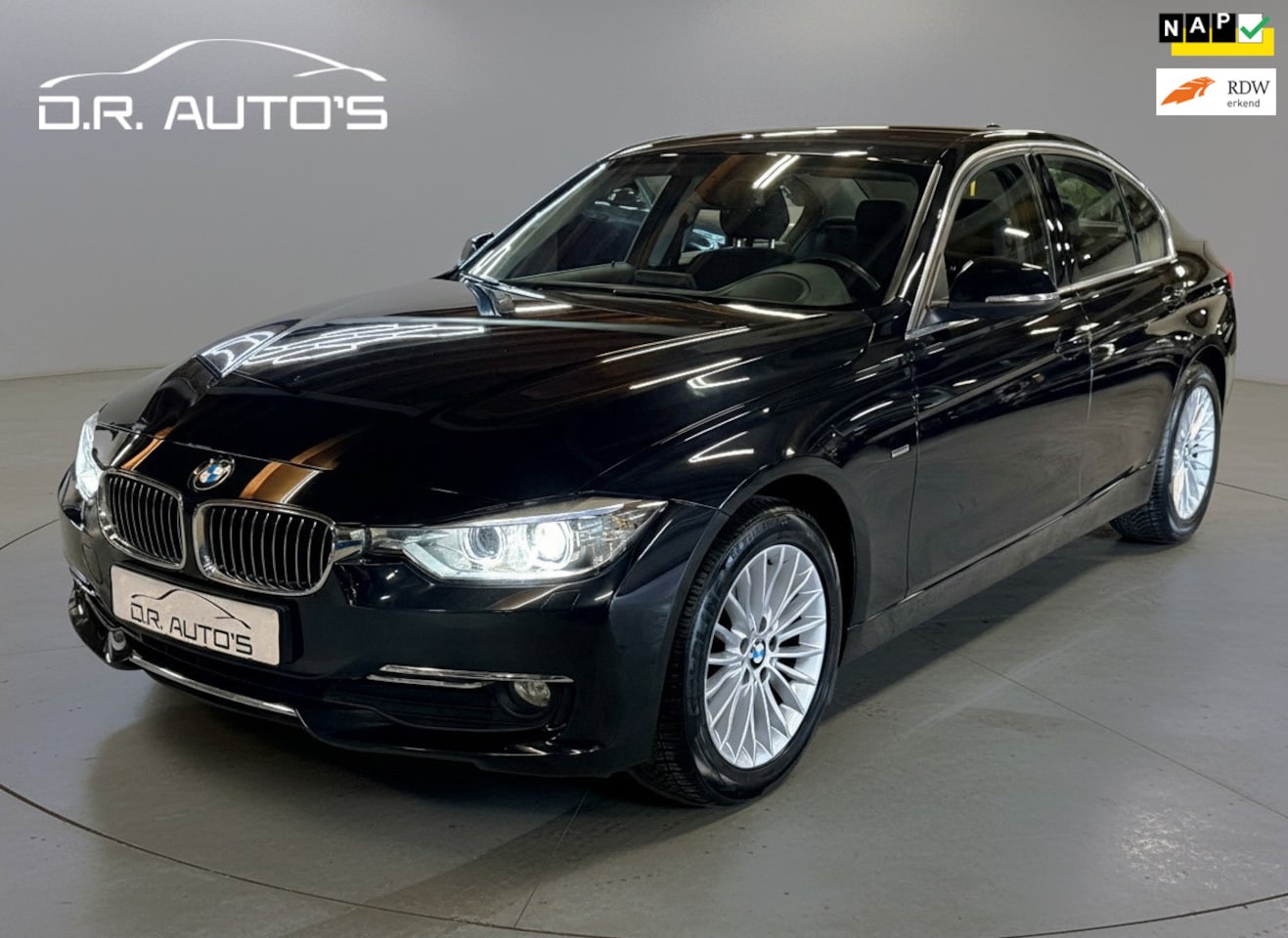 BMW 3-serie - | 136 PK | 90.301 km N.A.P. | Head-up display | Camera | Xenon - AutoWereld.nl