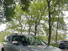 Skoda Yeti Outdoor - 1.4 TSI Greentech Drive Adventure veel opties! Ond. historie!