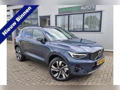Volvo XC40 - B4 Plus Dark met Lighting Pack (koplampen adaptief, koplampreiniging, matrix led koplampen