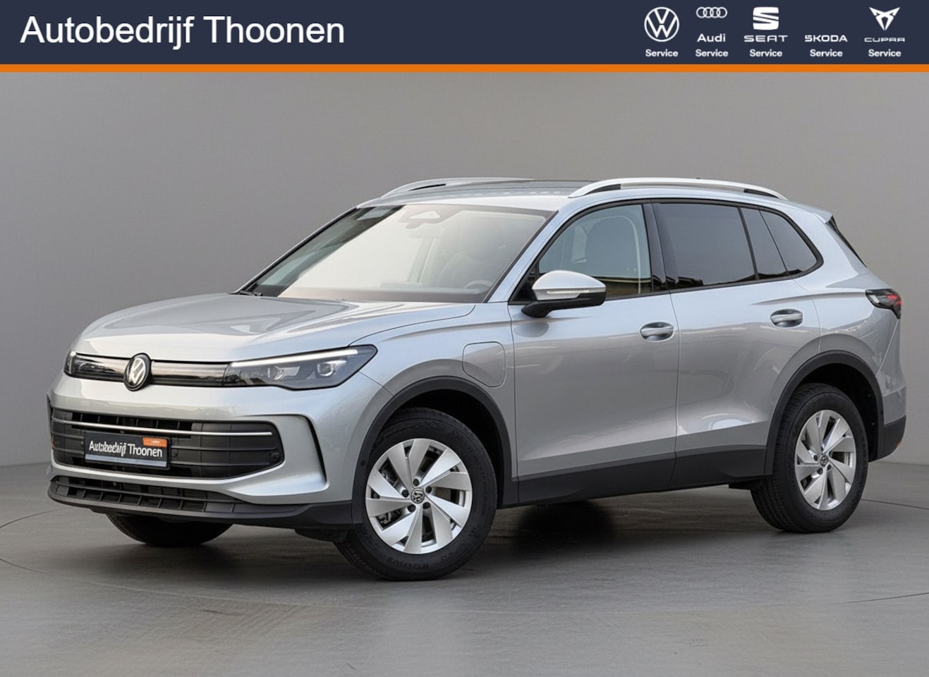 Volkswagen Tiguan - 1.5 eHybrid Life Edition | Trekhaak | Camera - AutoWereld.nl